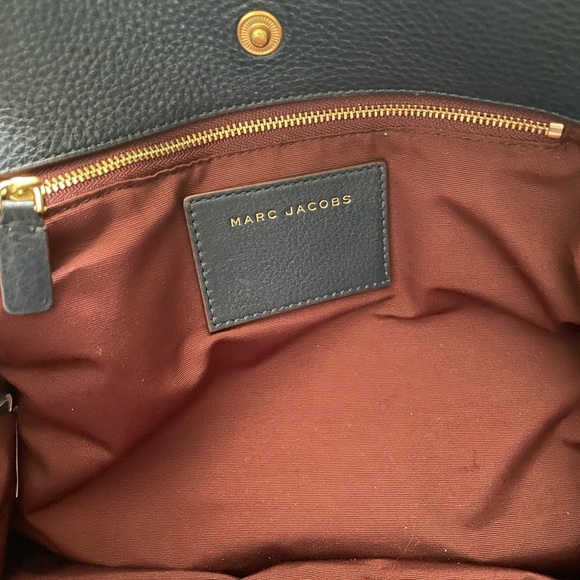 Marc Jacob’s Cross Body - Picture 4 of 8